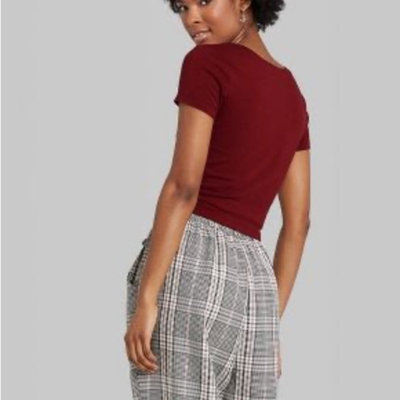 Wild FABLE NWT Baby Tee Basic T-Shirt V Neck Cropped Cotton - Picture 2 of 9